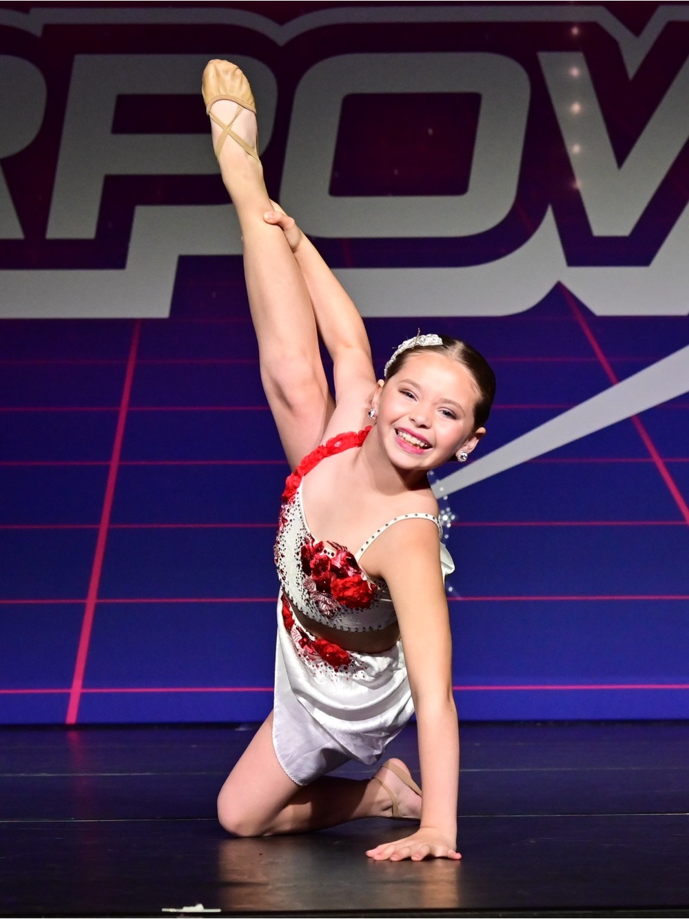 ❤️🤍 Elegant Custom Lyrical/Contemporary Competition Dance Costume 🤍❤️ - Picture 2 of 9